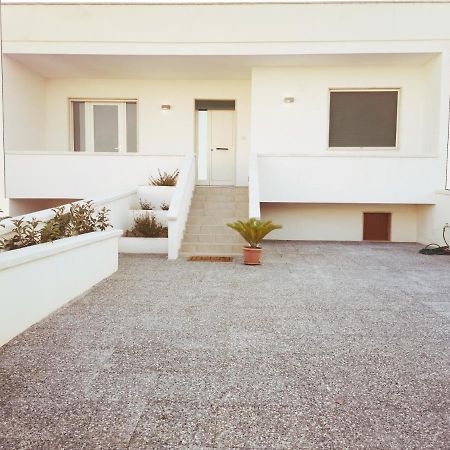 Hotel Via Alessandria Racale Exterior foto